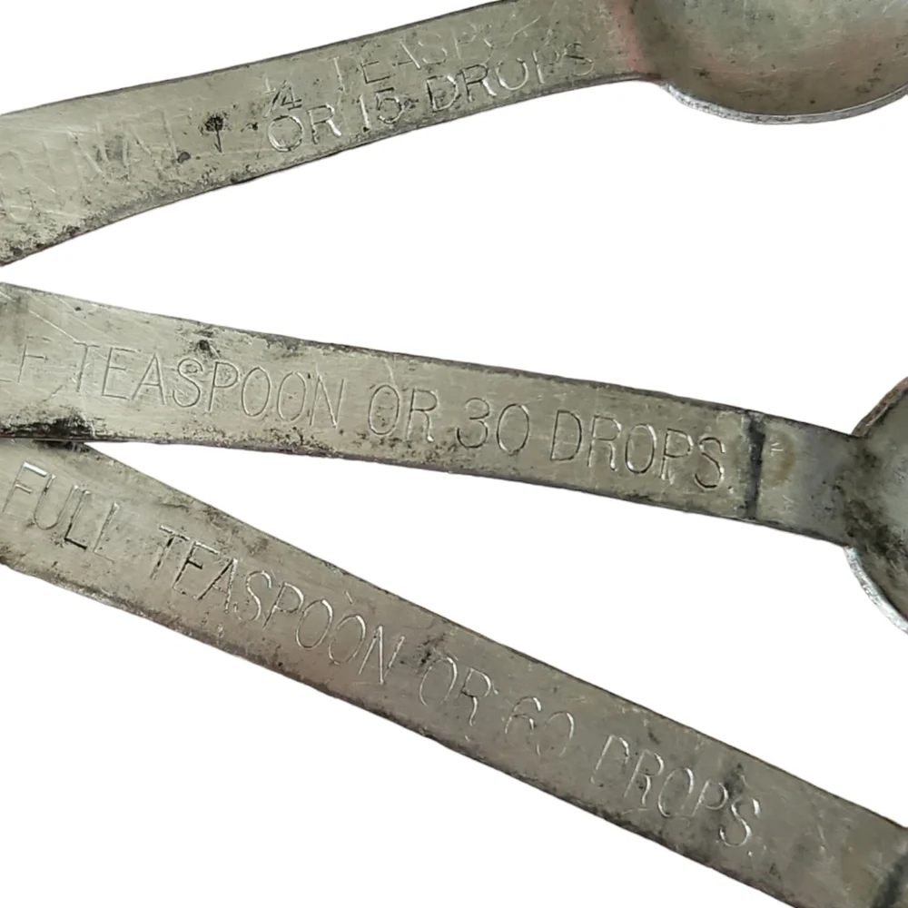 Rare Vintage Americana C.1900 Tin Measuring Spoons
